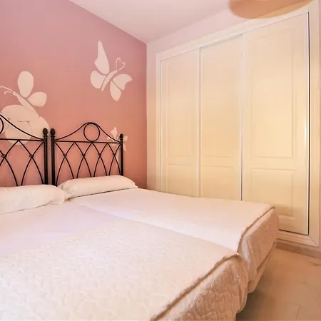 Port Olivian Апартаменты Эстепона